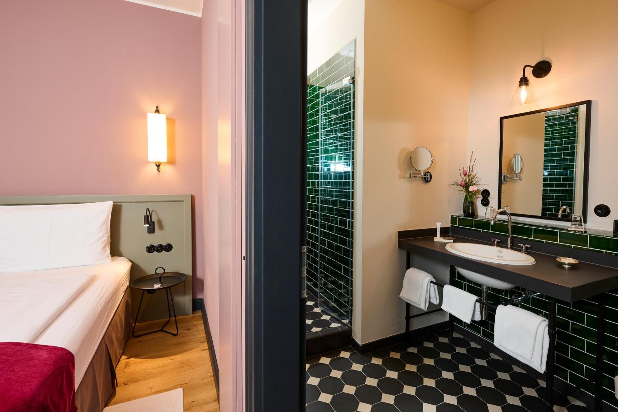 Winzerhof Ross & Rose Hotel Trechtingshausen ภายนอก รูปภาพ