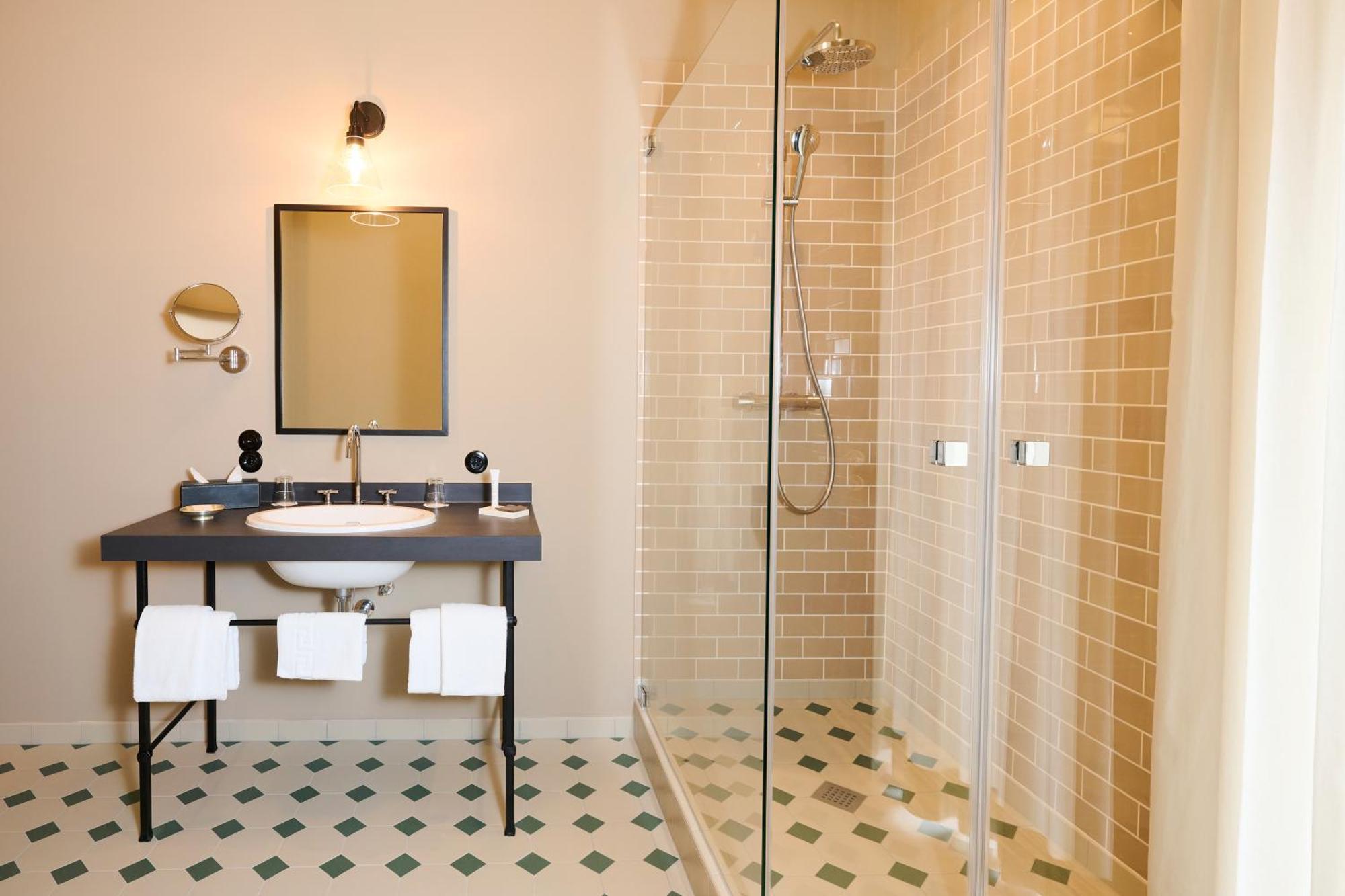 Winzerhof Ross & Rose Hotel Trechtingshausen ภายนอก รูปภาพ