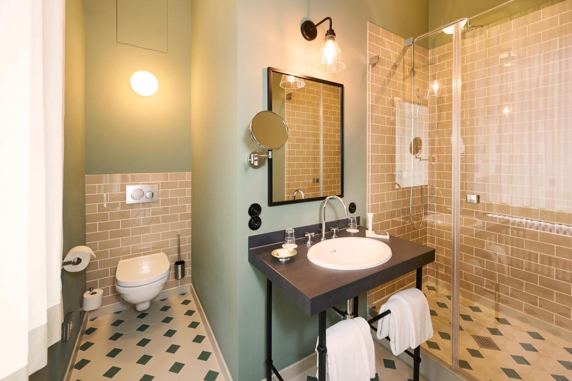 Winzerhof Ross & Rose Hotel Trechtingshausen ภายนอก รูปภาพ