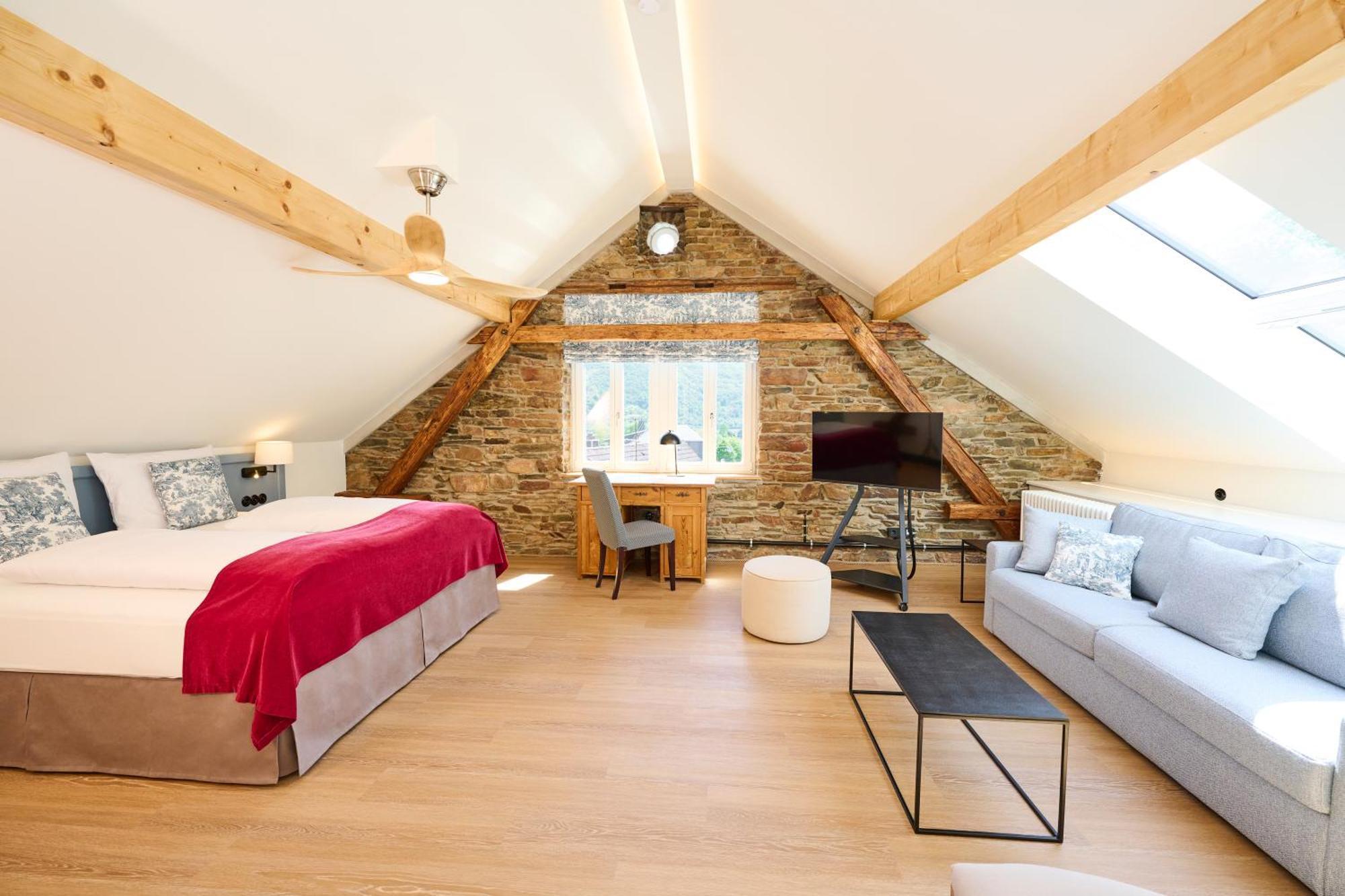 Winzerhof Ross & Rose Hotel Trechtingshausen ภายนอก รูปภาพ