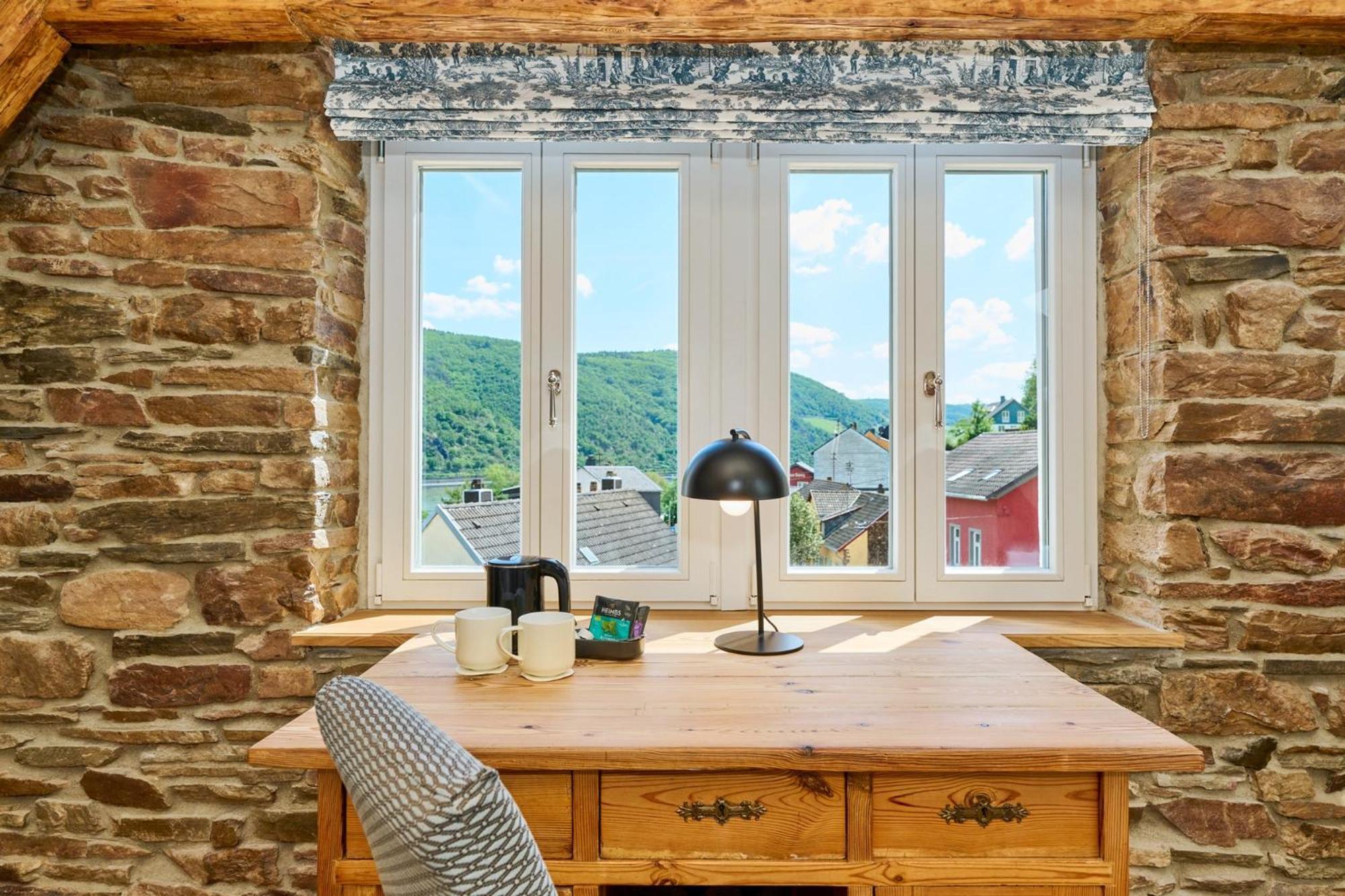 Winzerhof Ross & Rose Hotel Trechtingshausen ภายนอก รูปภาพ